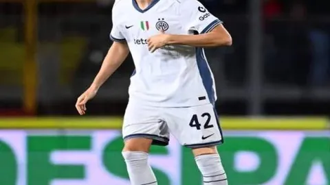 [图]詹姆斯29+7+8力挽狂澜，险胜篮网